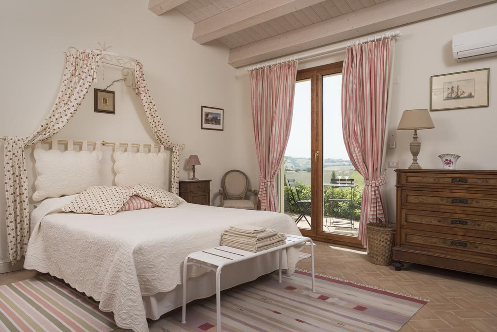 L'Antigo Granaro Guest House Agugliano Exterior photo