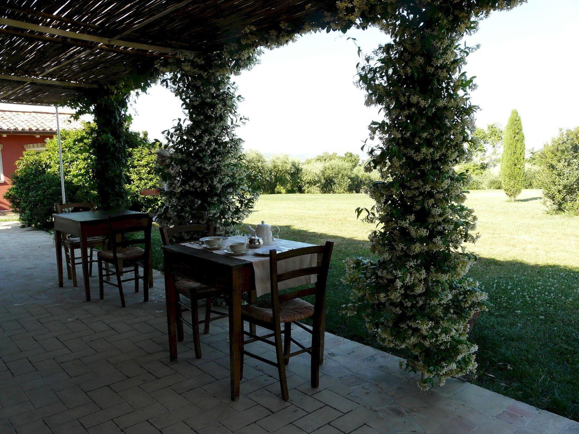 L'Antigo Granaro Guest House Agugliano Exterior photo